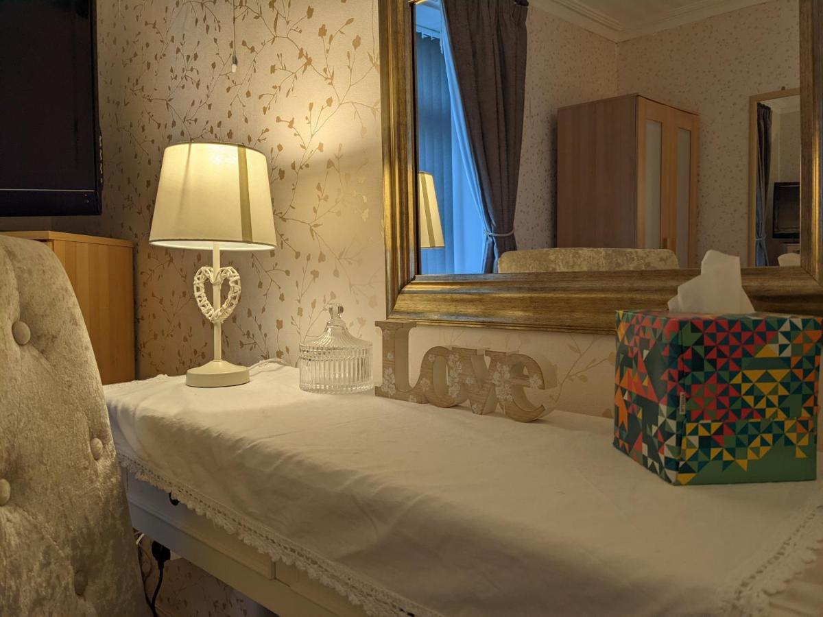 Kirkcroft Guest House Gretna Dış mekan fotoğraf